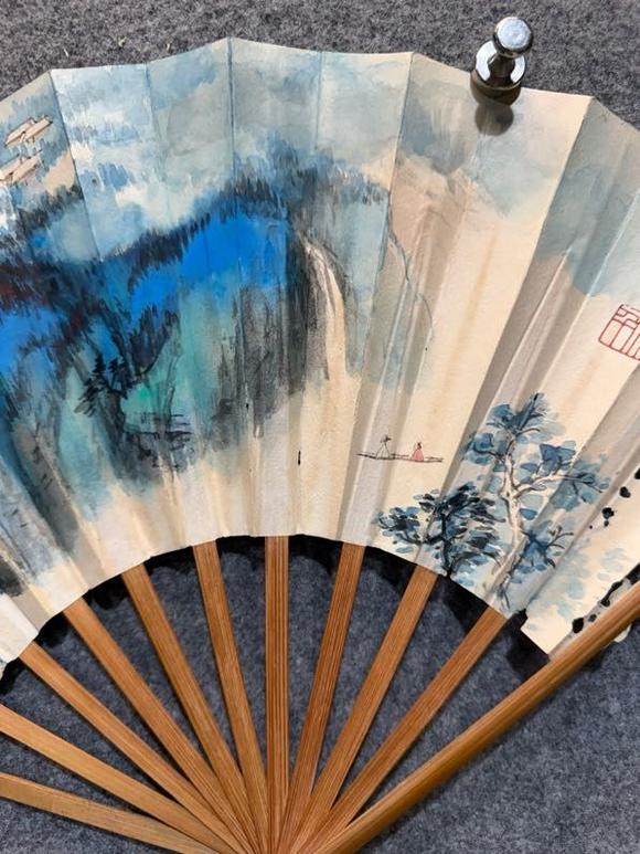 日本松町古美張大千 潑彩扇面圖