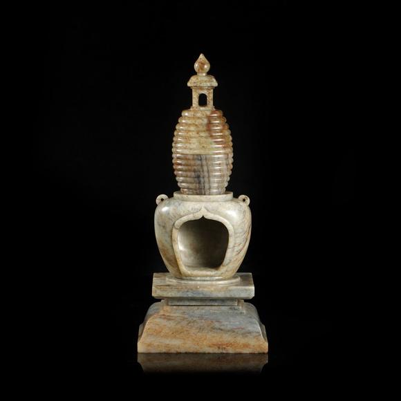 藝是拍賣(mài)清·玉雕佛塔
