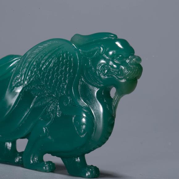 （和正堂株式會(huì)社）吉祥美術(shù)清 艾葉綠雕翼獸擺件