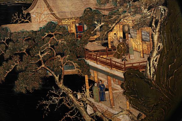 日本東競株式會(huì)社中國古代木質(zhì)漆金龍紋琵琶