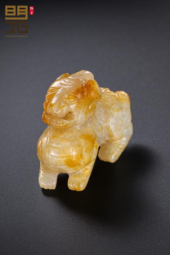北京明石拍賣有限公司明 白玉辟邪獸