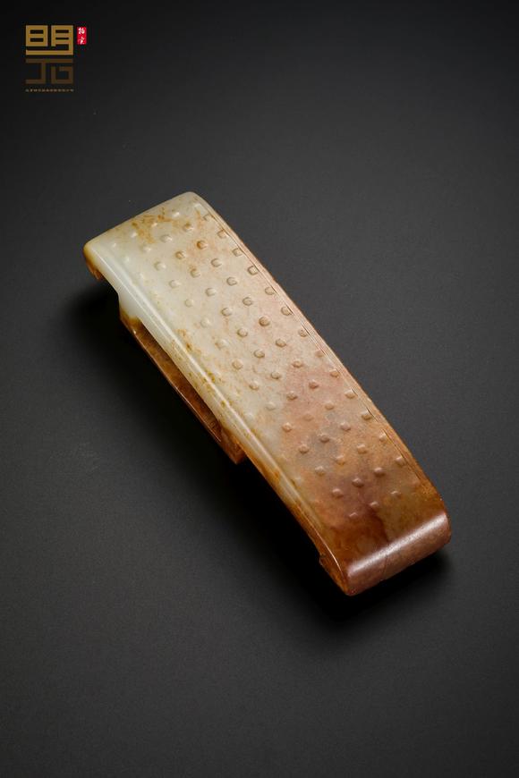 北京明石拍賣有限公司明 白玉乳釘紋劍璏