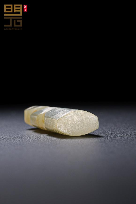 北京明石拍賣有限公司明 白玉翁仲