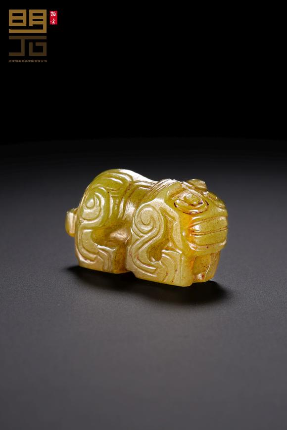 北京明石拍賣(mài)有限公司明 黃玉臥虎