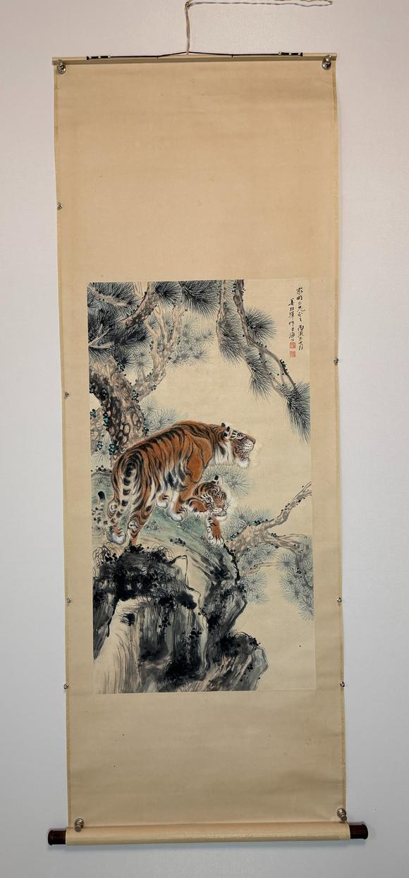 東京新日本張善孖（1882-1940）　雙虎　紙本立軸