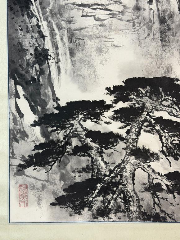 東京新日本孫永舜（b.1943）　黃山雲(yún)峰　紙本立軸