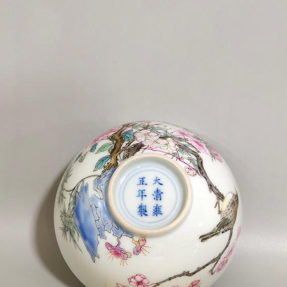 北京唐潮拍賣有限公司內(nèi)繪花鳥杯