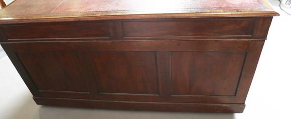 TooveysA good late George III mahogany twin-pedestal desk, in the manner of