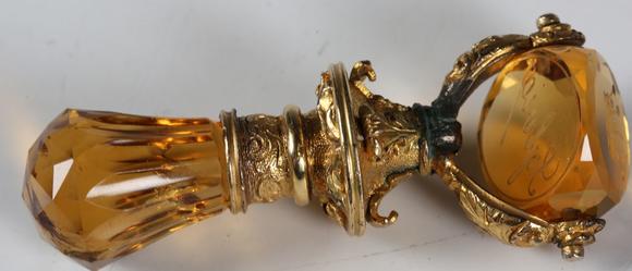 TooveysA 19th century gold mounted citrine triple-sided rotating seal, engr