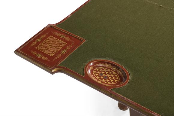 DreweattsA FINE GEORGE II SCARLET LACQUER AND GILT JAPANNED FOLDING CARD TABLE, CIRCA 1730