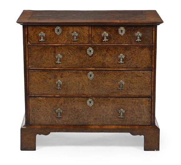 DreweattsA WILLIAM III WALNUT AND BURR WALNUT CHEST OF DRAWERS, CIRCA 1700