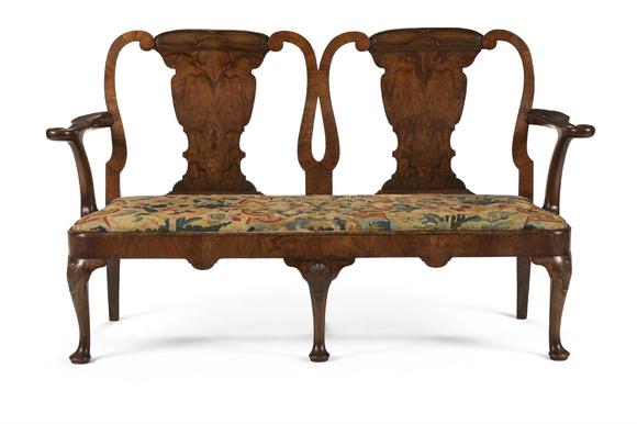 DreweattsA GEORGE II WALNUT SETTEE, CIRCA 1735
