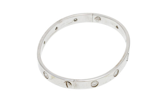 Piguet - H?tel des VentesCartier, Love, bracelet rigide or gris 750 serti de diamants taille brillant