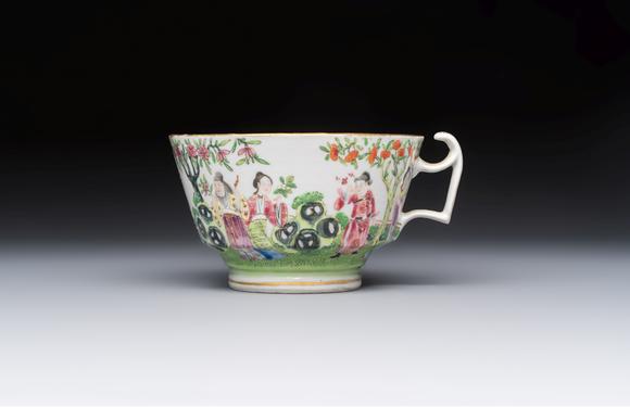 Rob Michiels AuctionsA Chinese Canton famille rose cup and saucer with figures in a garden, 19th C.