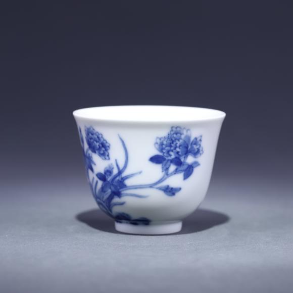 You Need清 康熙 青花洞石花卉杯 款識(shí)：“若深珍藏”  