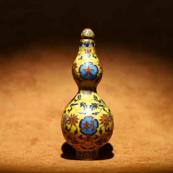 You Need清乾隆，景泰藍(lán)“大吉大利”連體葫蘆鼻煙壺 