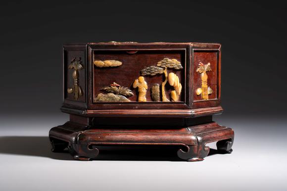 Rob Michiels AuctionsA Chinese soapstone-embellished hongmu 'Antiquities' box and cover, 19th C.