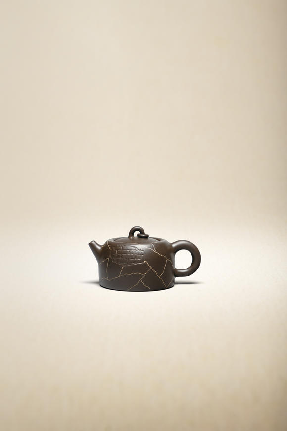 允臧齋呂堯臣(b. 1940)  紫砂壺