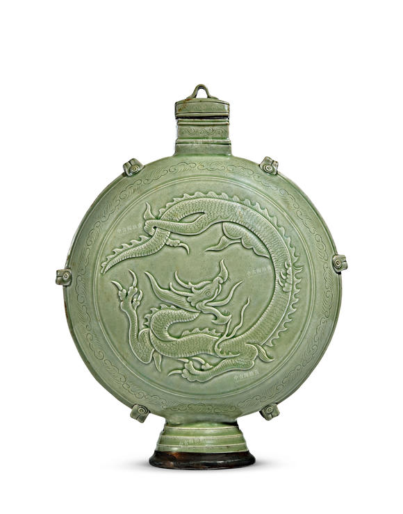 中古陶明 青釉剔刻龍紋六系穿帶扁壺