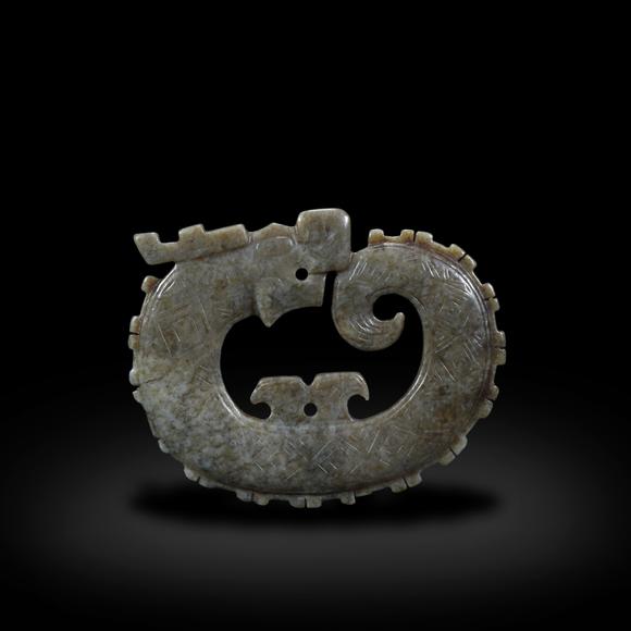 春和美術(shù)戰(zhàn)國回紋咬尾龍