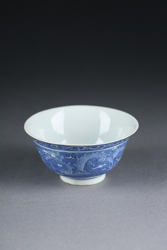 春和美術(shù)青花海水雲(yún)龍碗