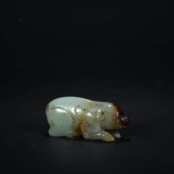 春和美術(shù)圓雕白玉瑞獸