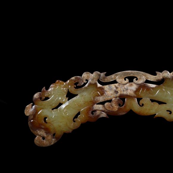 春和美術(shù)戰(zhàn)國(guó)鏤雕雙龍玉璧