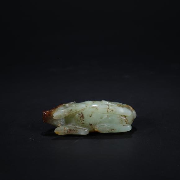 春和美術(shù)圓雕白玉瑞獸