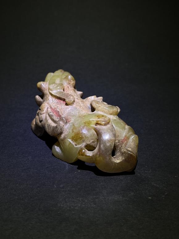 萬領(lǐng)國際漢代玉辟邪瑞獣   附國華雜志著錄信息