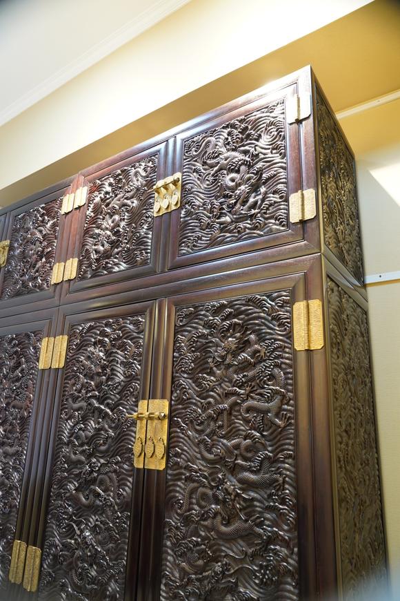 南京十竹齋60年代 紫檀頂箱柜