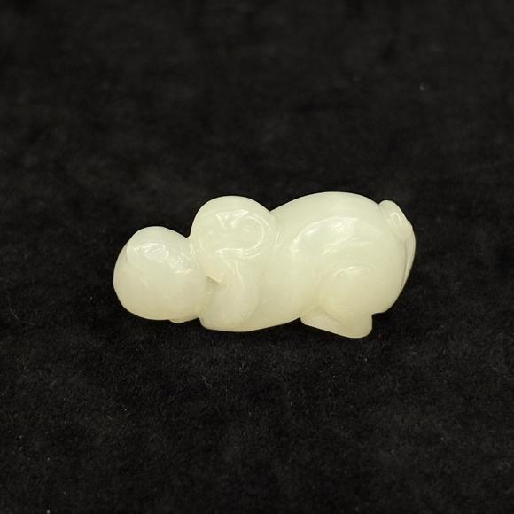 南京十竹齋白玉猴桃掛件