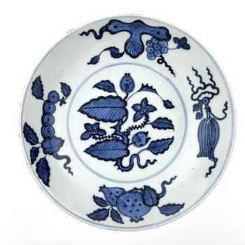 明末「大明宣徳年製」款 青花 花図 盤