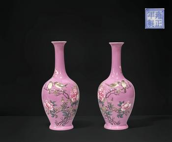 清雍正 琺瑯彩胭脂水花鳥詩文小瓶
