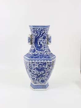 青花龍鳳花卉紋雙貫耳六方尊“大清乾隆年制”款