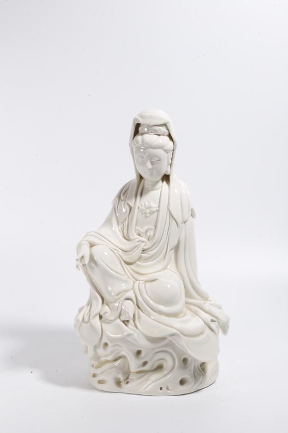 弘楊株式會(huì)社|弘楊美術(shù)8月オークション第2回德化白瓷觀音造像（手指有殘）