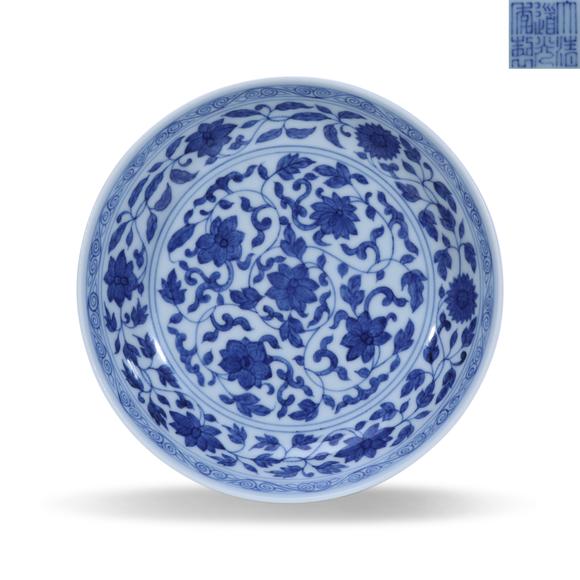 鐮倉美術|藝術品拍賣會（第十三回)清道光 青花纏枝蓮紋小盤