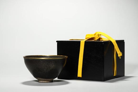鐮倉美術(shù)明以前 兔毫建盞附
原盒