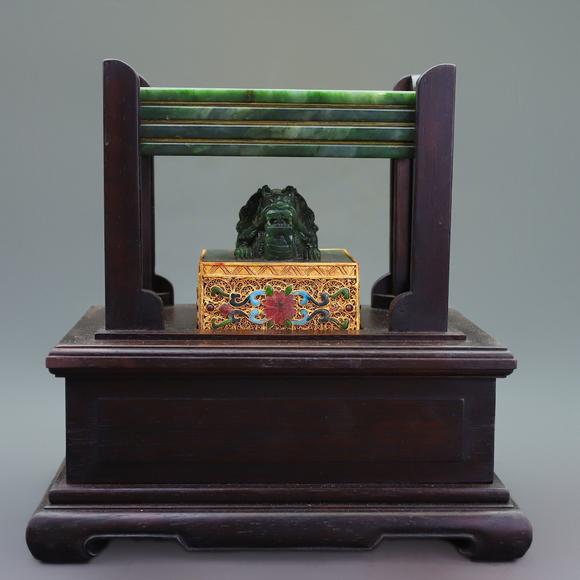 東京蕓術(shù)和田碧玉太子書冊印一套