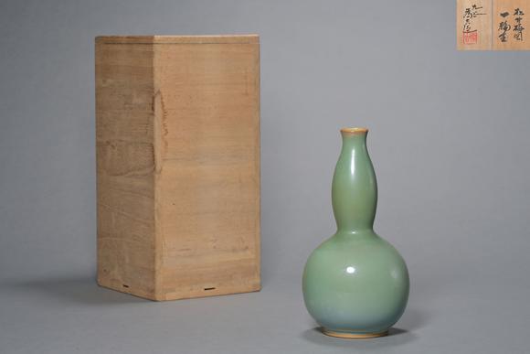 三杉美術(shù)青釉葫蘆瓶