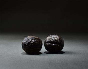 清 沉香木手球一對
