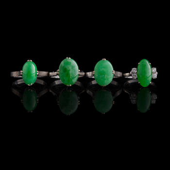 金屬鑲翡翠戒指四隻  Four Chinese jadeite-set white metal rings