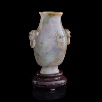 清代 翡翠鋪首尊（附硬木座）  A Chinese jadeite double-handled vase