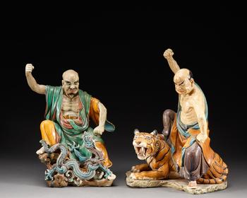 明代 三彩祥龍伏虎羅漢造像