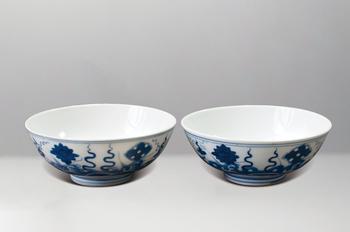 清  青花花卉紋碗 一對(duì)