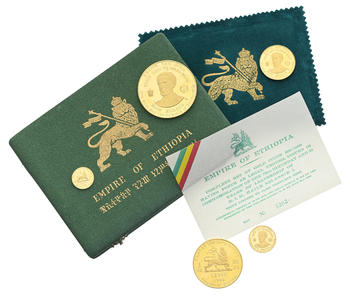 Empire d'éthiopie, Coffret de cinq monnaies en or 900, 1966, 75ème anniversaire de l'Empereur Haile Sélassié I et 50 ans de règne, 152
