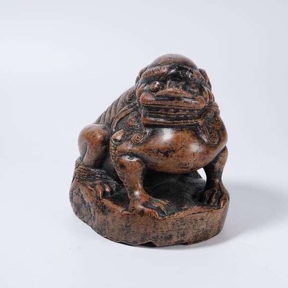 千美會(huì)石質(zhì)瑞獅擺件