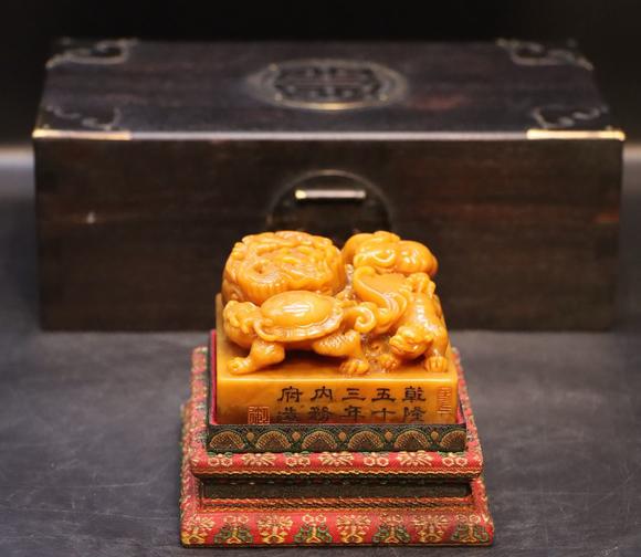 日本松町古美田黃四大神獸雕工，受命于天既壽永昌印章