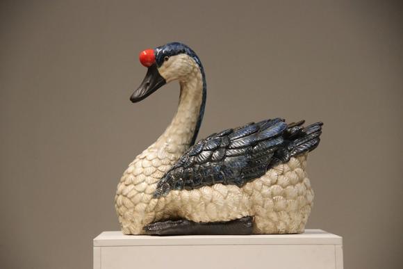 億品兆富株式會(huì)社（AALPZF）紫砂掛釉鴻運(yùn)當(dāng)頭（大鵝）擺件