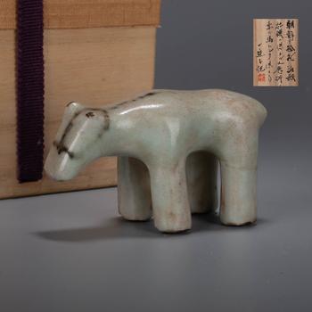 李朝 青瓷動物筆山