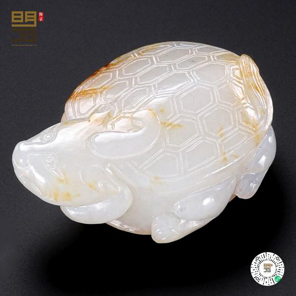 北京明石拍賣有限公司清中期 白玉留皮巧雕龍龜